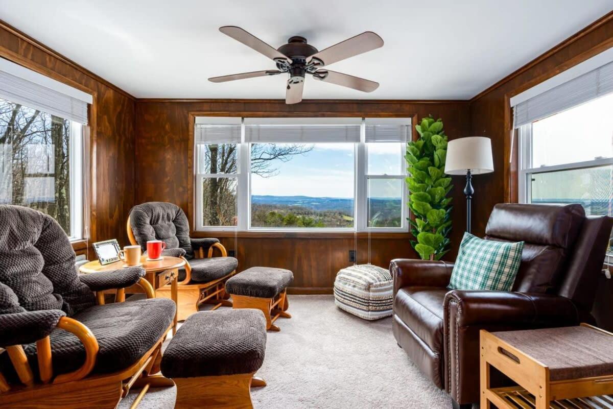 Mountaintop Views, Hot Tub, Deck, Fire Pit & Wifi Augusta 外观 照片